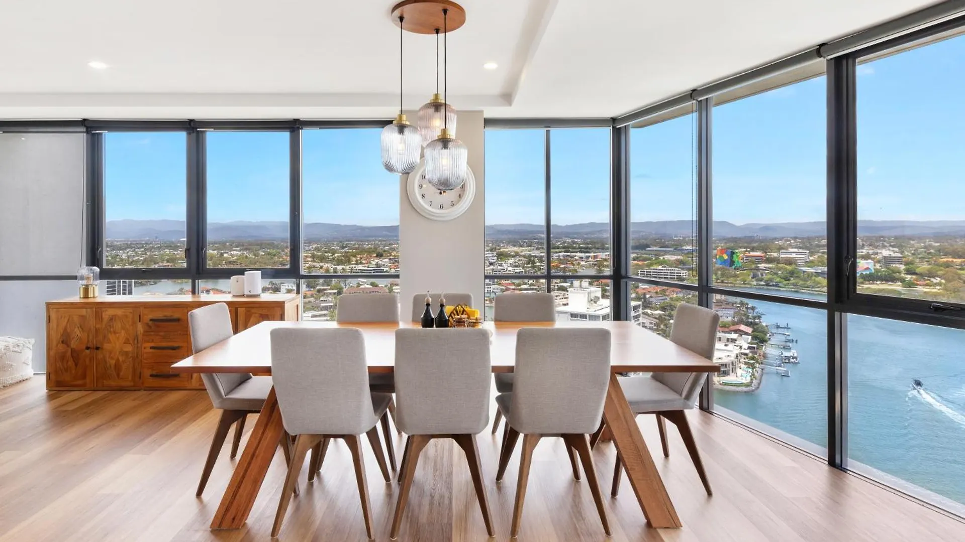 Stunning 180 Degree Views At Avalon Apartment Gold Coast