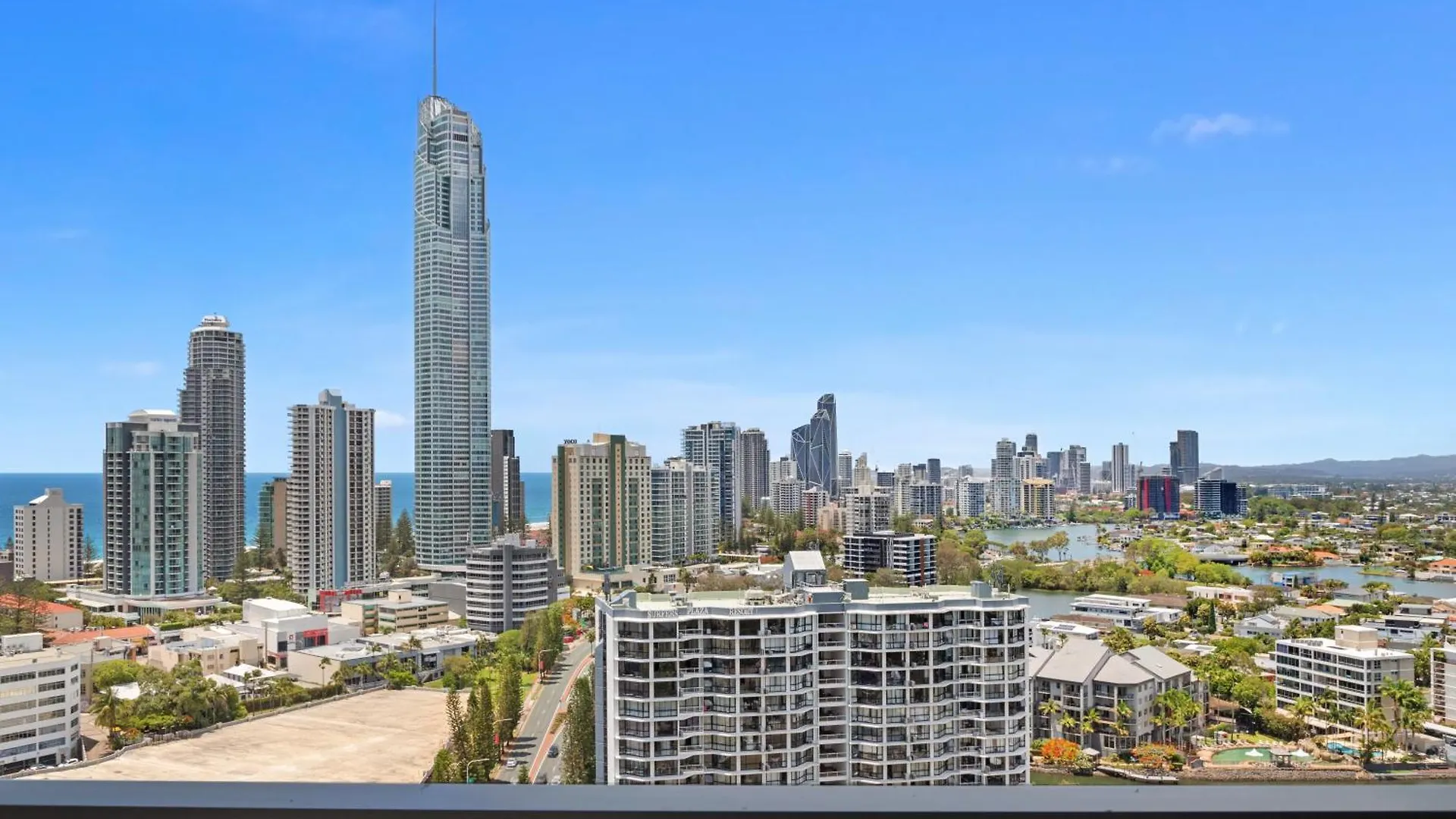 Stunning 180 Degree Views At Avalon Apartment Gold Coast 0*,  Australia