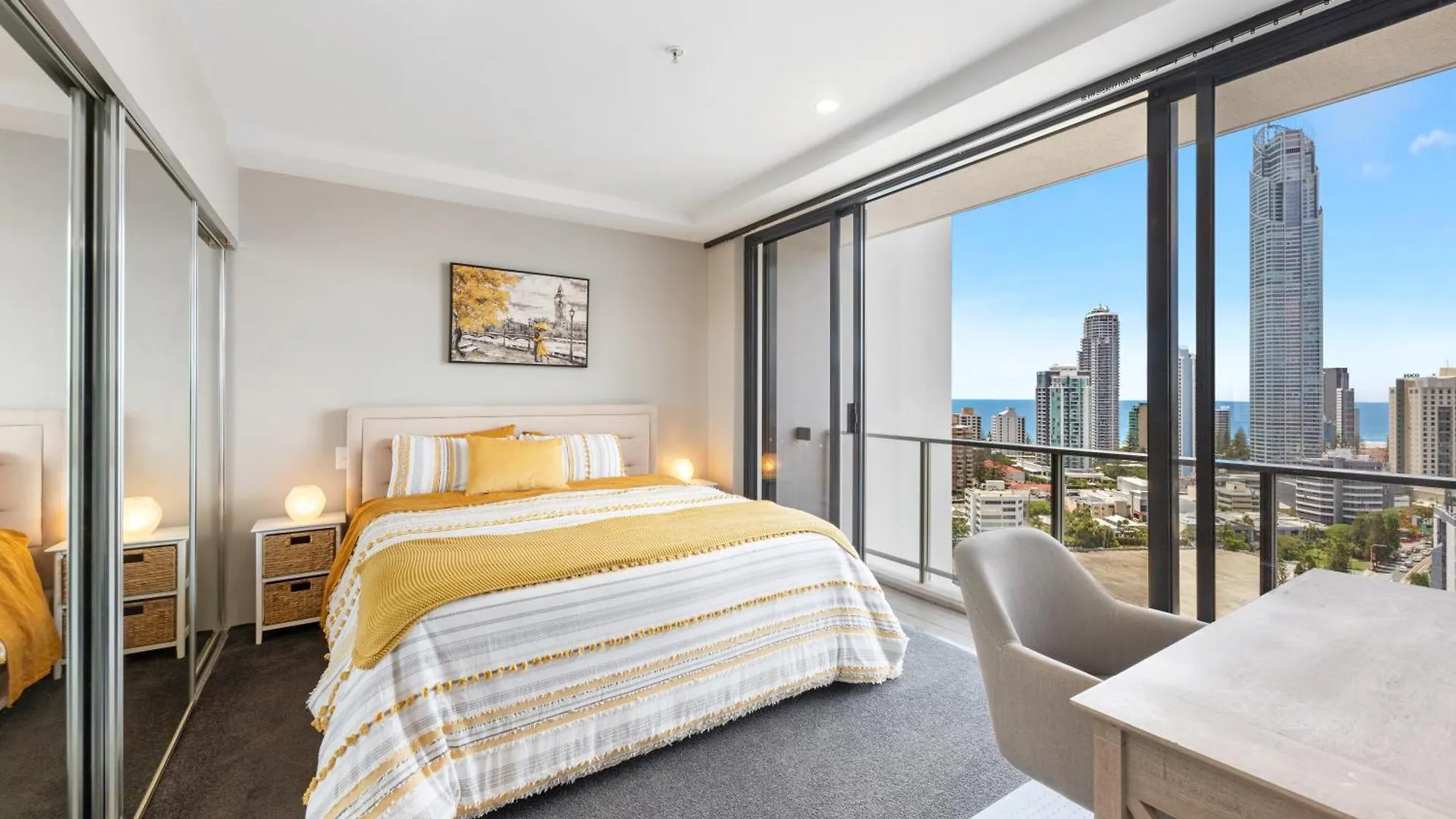 Stunning 180 Degree Views At Avalon Apartment Gold Coast