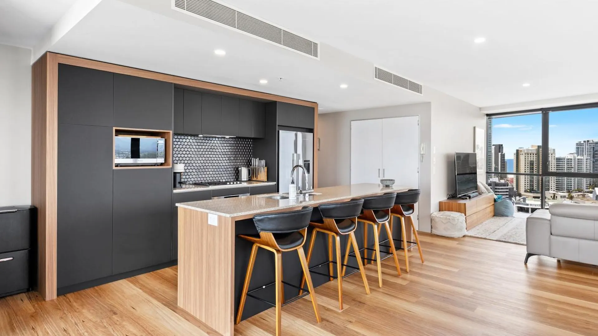 Stunning 180 Degree Views At Avalon Apartment Gold Coast